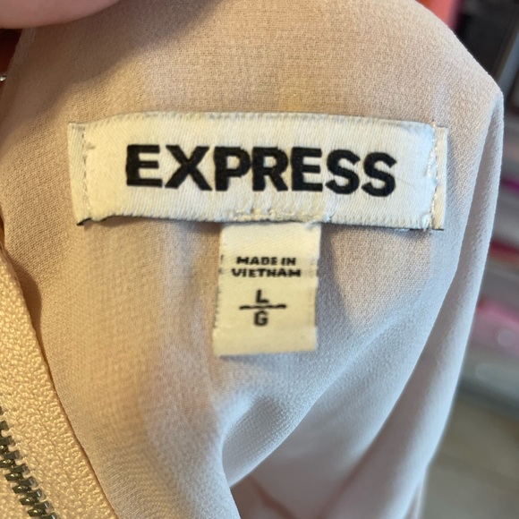 Express Women's Sleeveless Loose V-Neck Asymmetrical Top - Picture 6 of 10